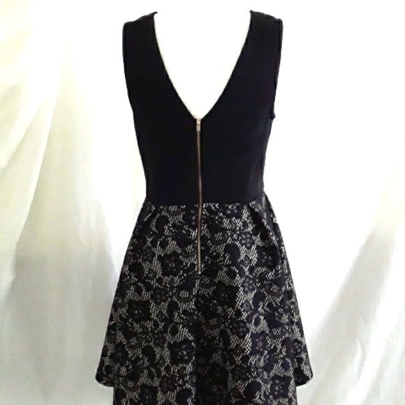 Blue Rain Dress - Picture 5 of 10